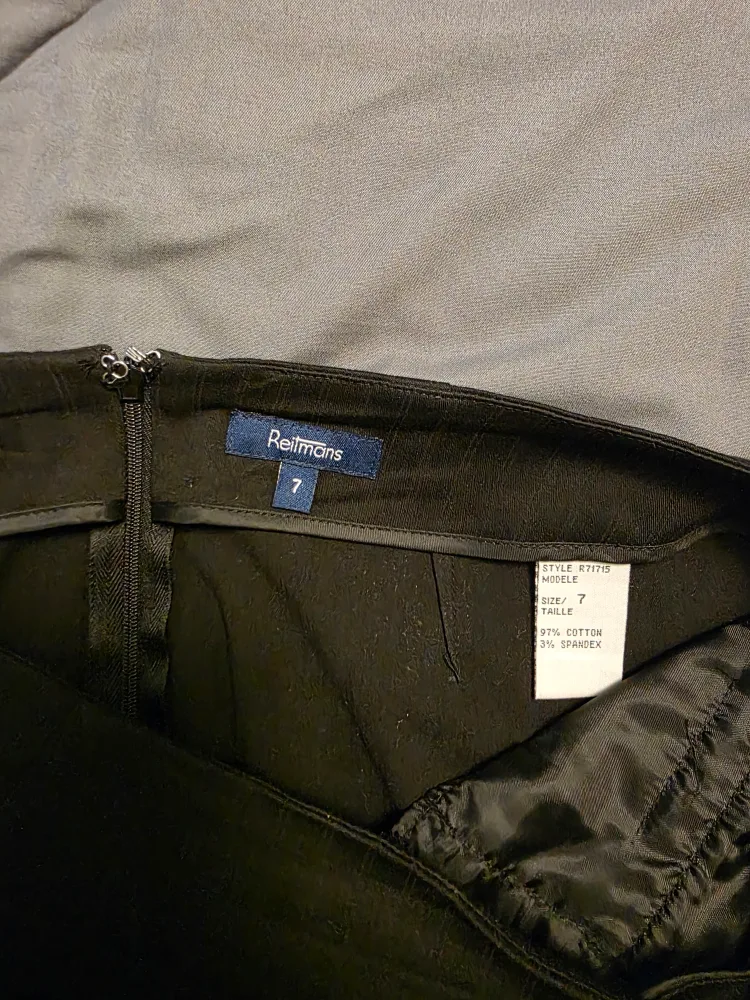 Reitmans Skirt - Size 7 image indicator(4)