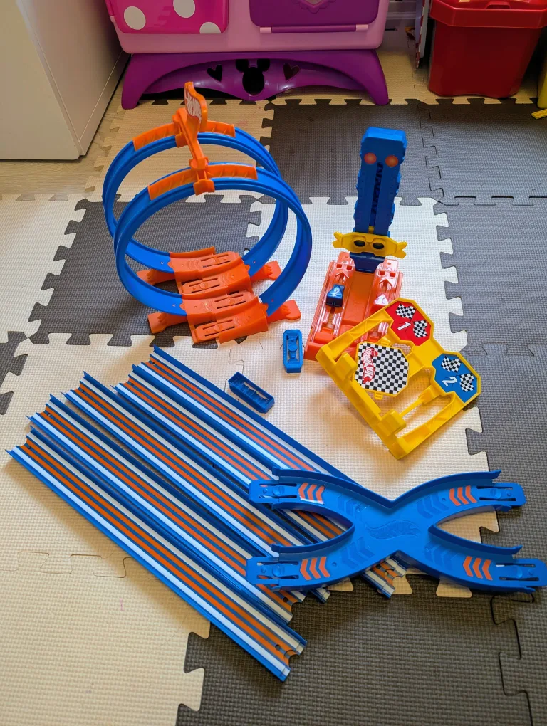 Hot Wheels Track Set thumbnail