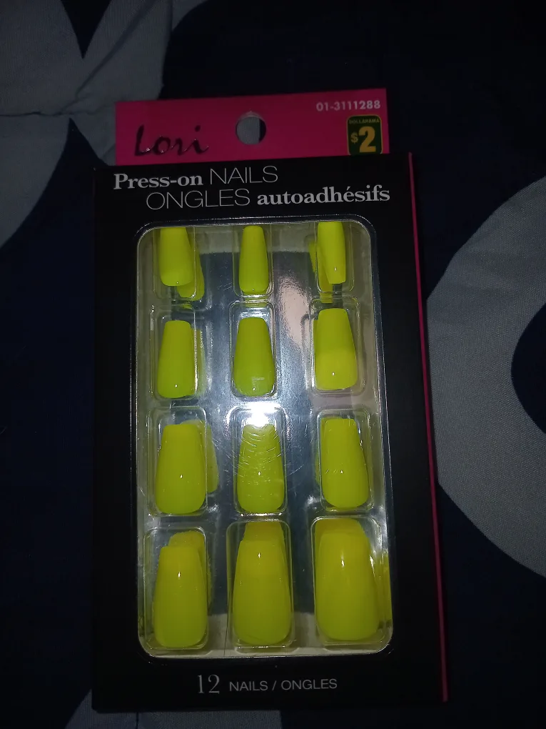 Lori Press-on Nails - Neon Yellow thumbnail