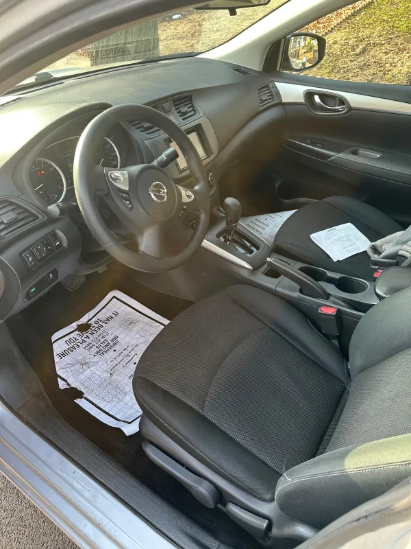 2019 Nissan Sentra - Silver Sedan image indicator(5)