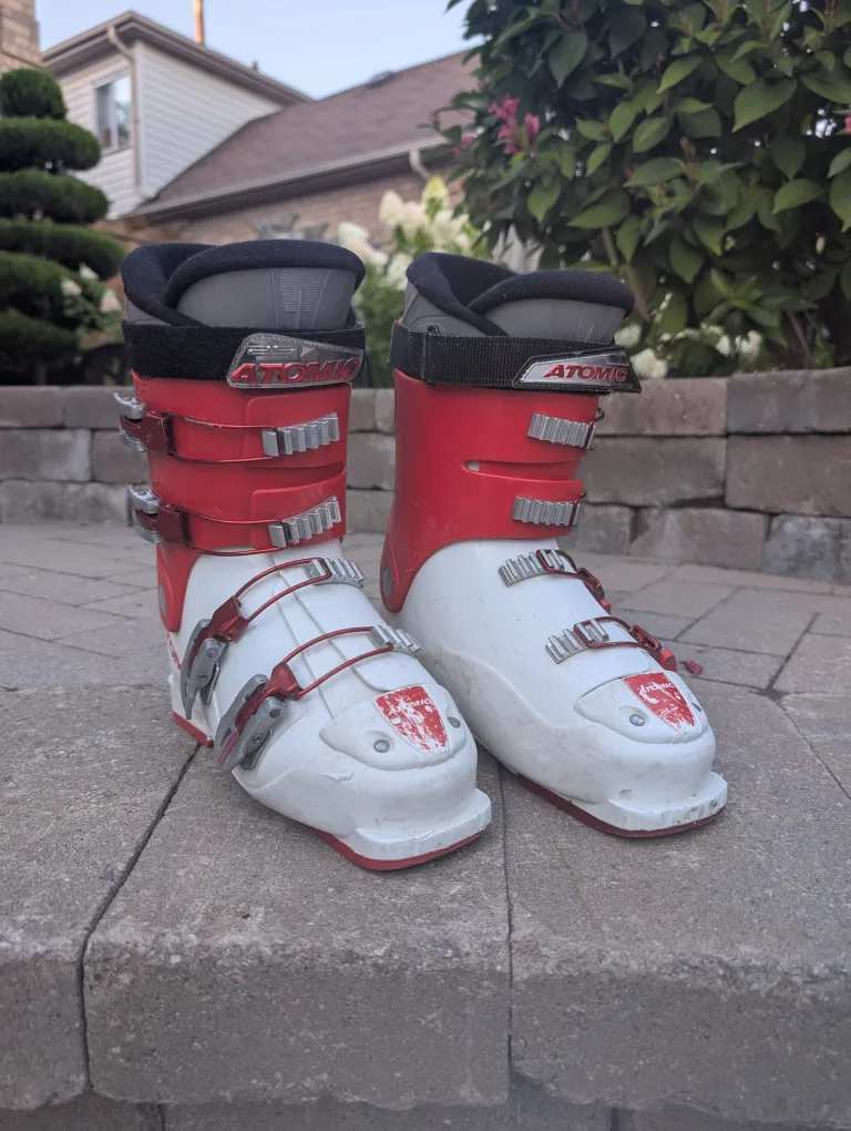 Atomic iX4 Ski Boots - size 24.5 to 25 image indicator(2)
