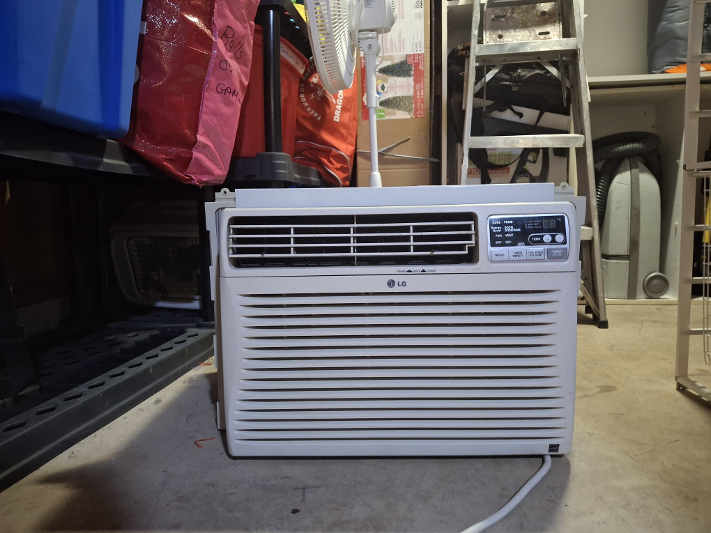 LG LW1013ER Room Air Conditioner