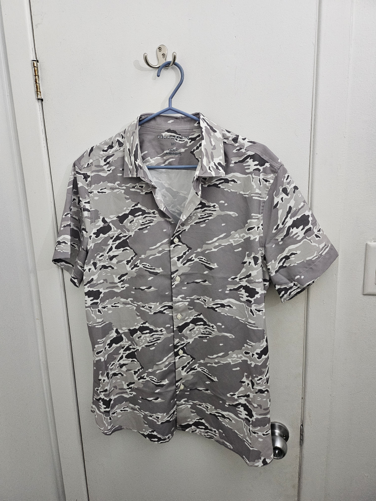 Chemise Perry Ellis camouflage, grandeur L