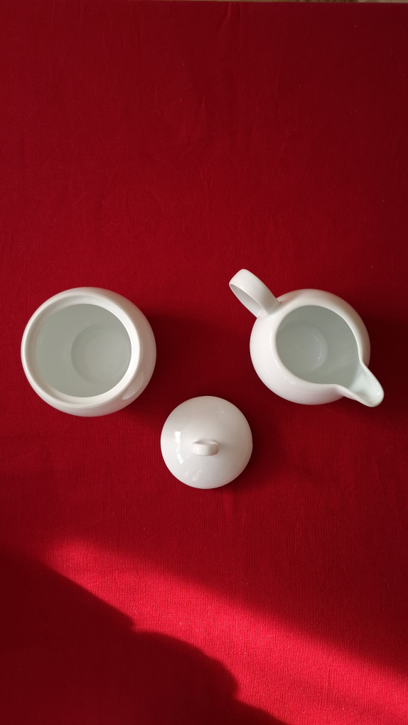 White Ceramic Sugar Bowl & Creamer Set - photo 4