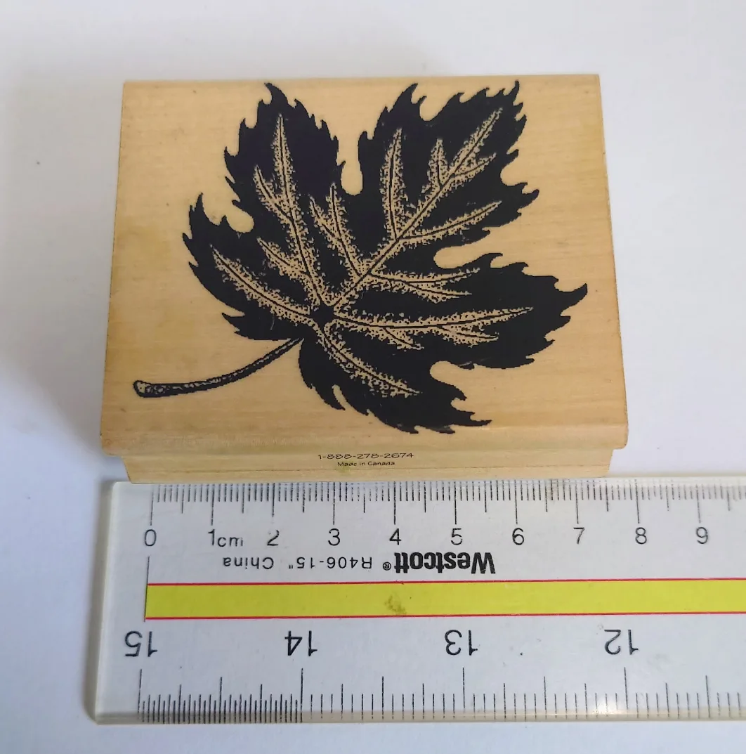 Maple Leaf Rubber Stamp image indicator(2)