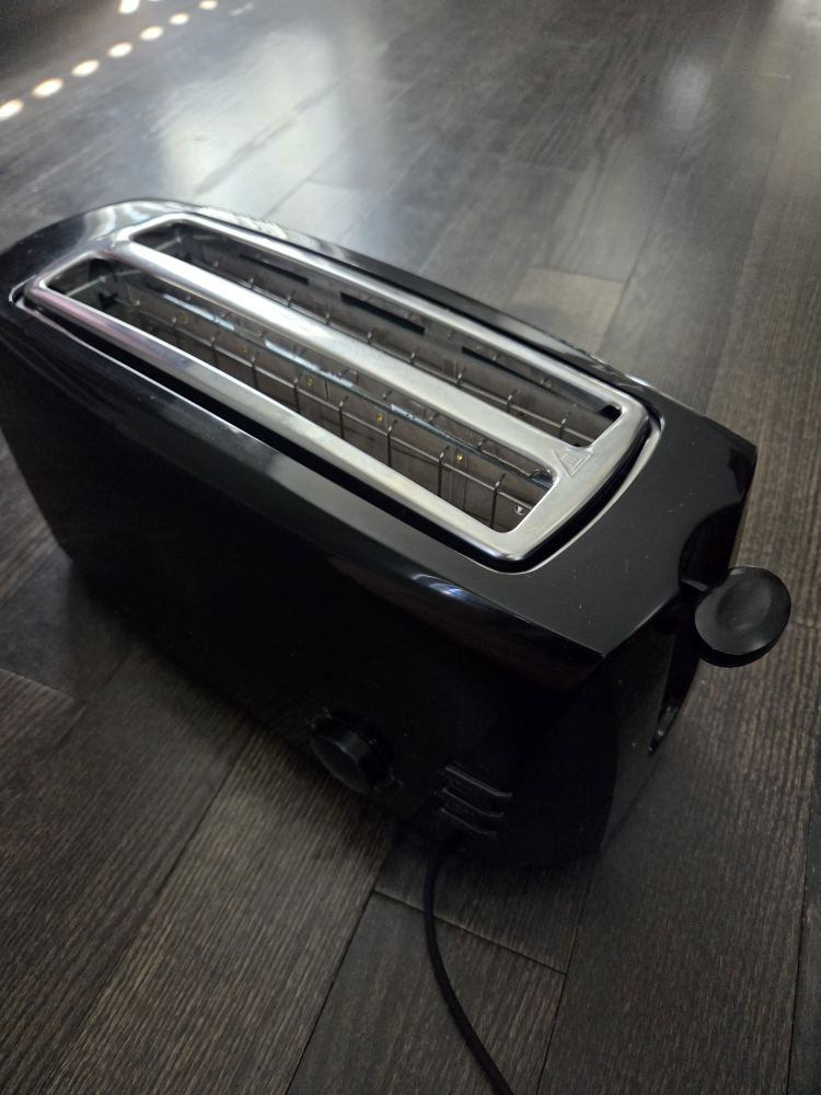 4 Slices Toaster - photo 2