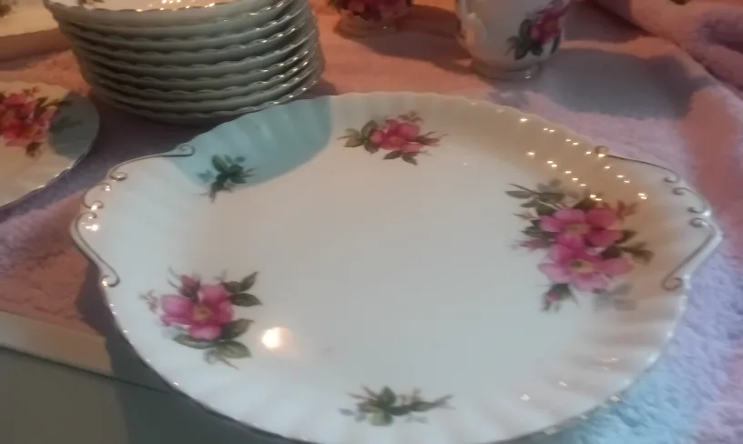 Royal Albert "Prairie Rose "Collection,  Selling all Together image indicator(4)