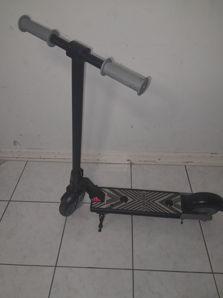 Gotrax GXS Electric Scooter - Kids (No Charger) - photo 2