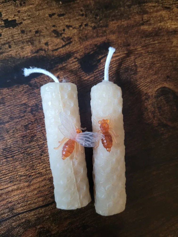 Beeswax Candles - Set of 2 thumbnail