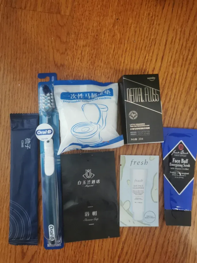 Hotel Toiletries Set - Oral-B, Fresh, Jack Black thumbnail