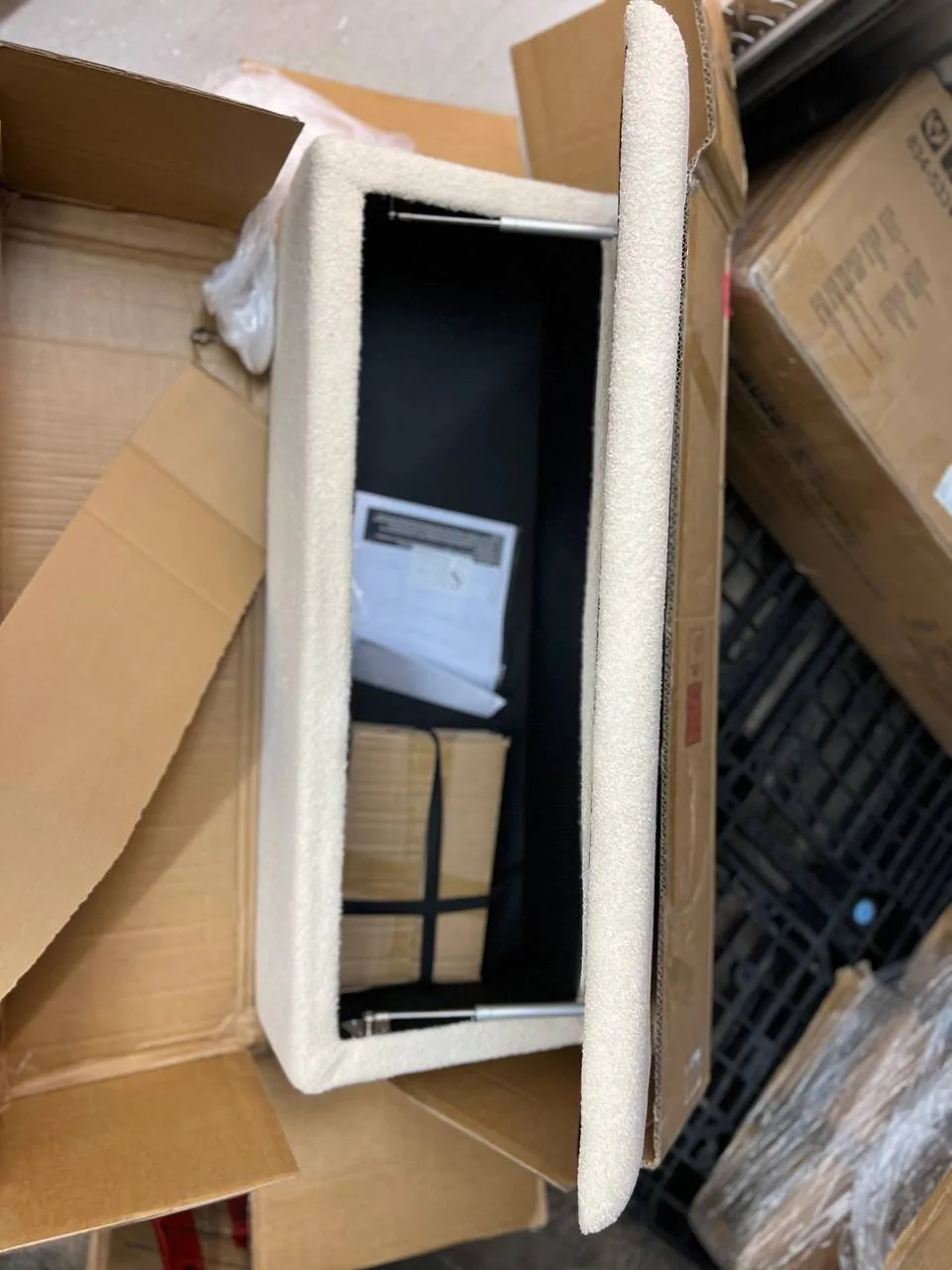 🤍  Modern Storage Bench Ottoman – image indicator(9)