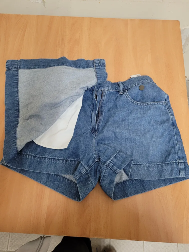 Uniqlo Denim Skort - Size M image indicator(2)