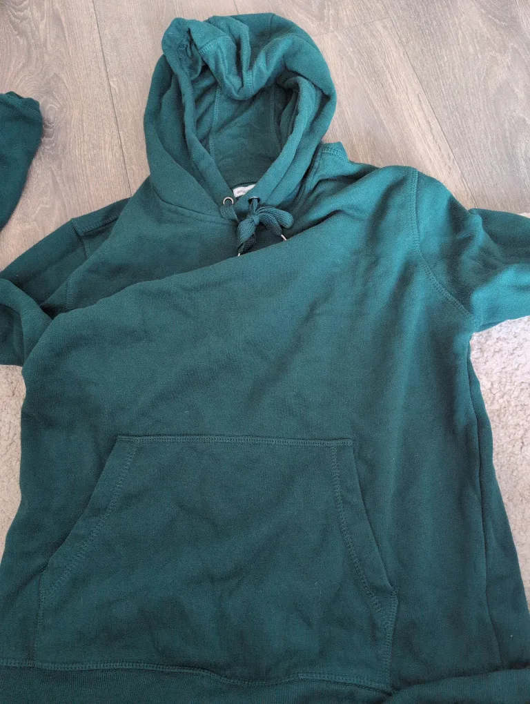 Amazon Essentials Green Hoodie - Size M image indicator(2)