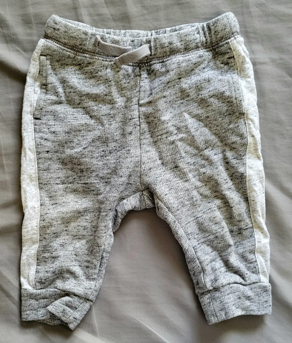 Bundle - Baby Clothes - Size 9-12 Months image indicator(2)