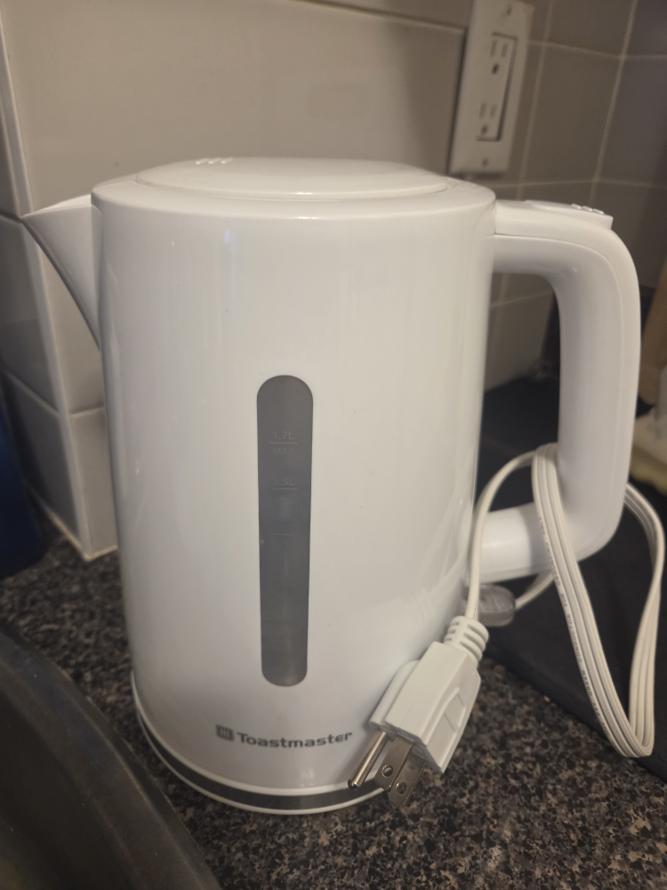 Toastmaster 1.7L Electric Kettle - White