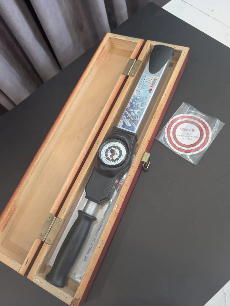 Gedore 4506 RX-200 Torque Wrench (40 a 200 Nm) thumbnail