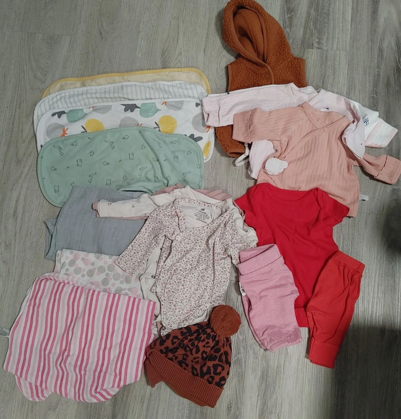 Baby Girl Clothes Bundle - 3-6 months thumbnail