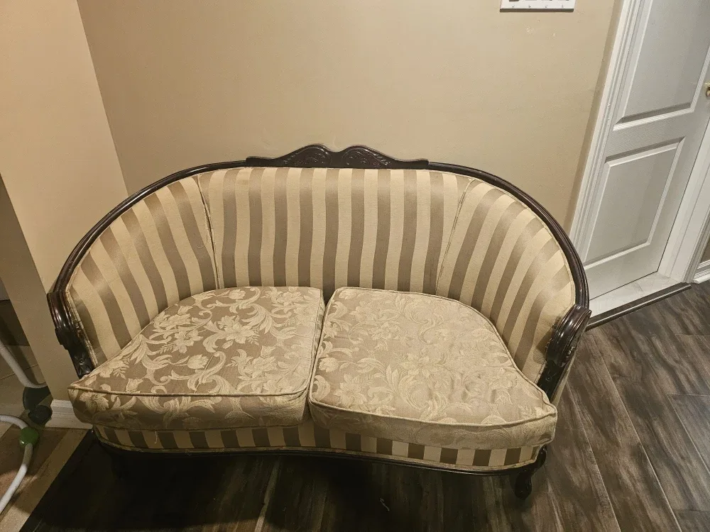 Vintage Loveseat & Armchair Set 3pices for 300 or  best offer thumbnail