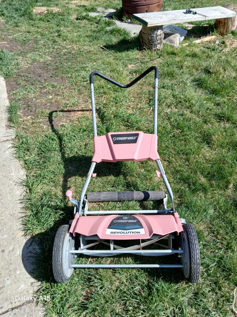 Troy-Bilt 18''  Revolution Reel Mower image indicator(4)