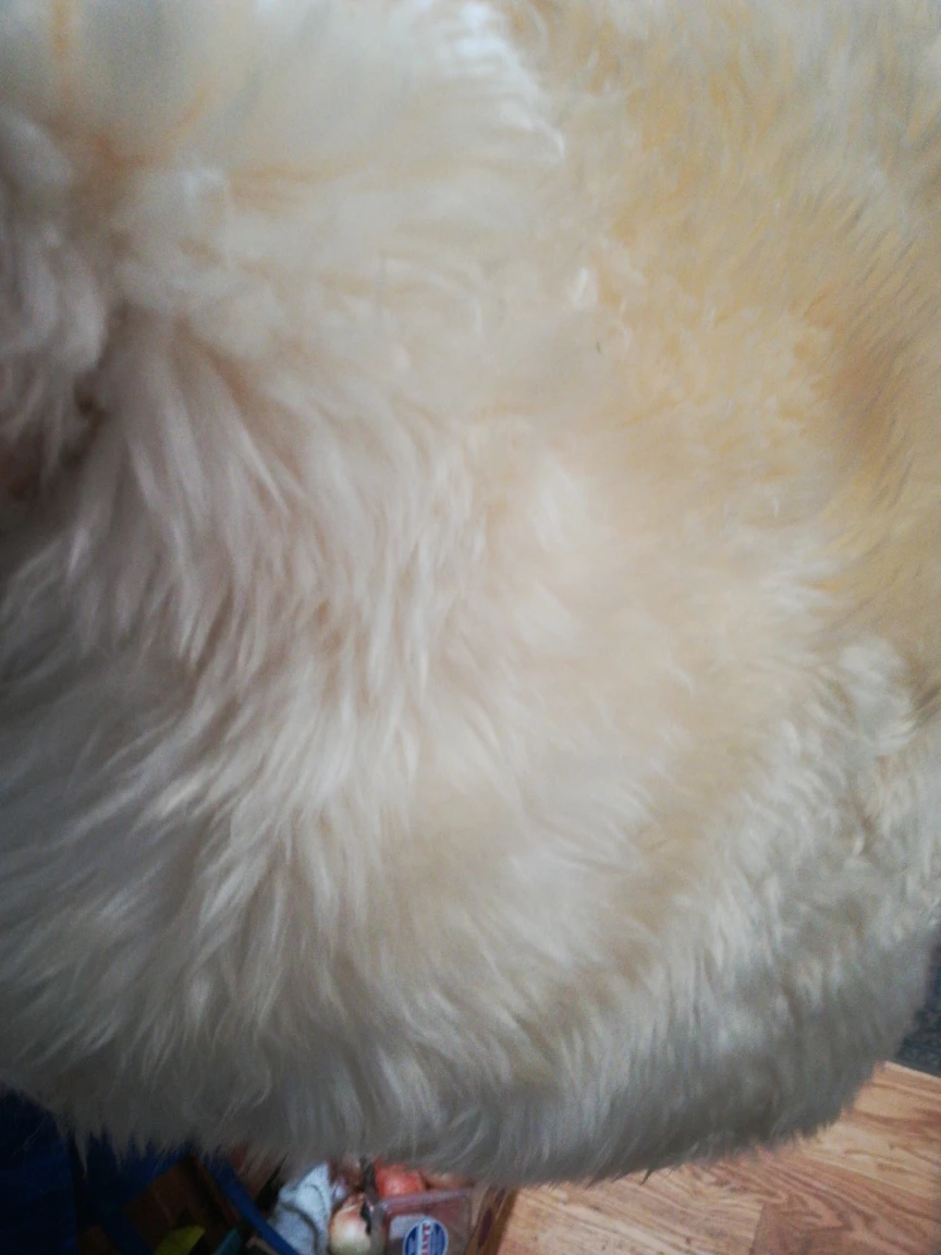 White Faux Sheepskin Rug - photo 4