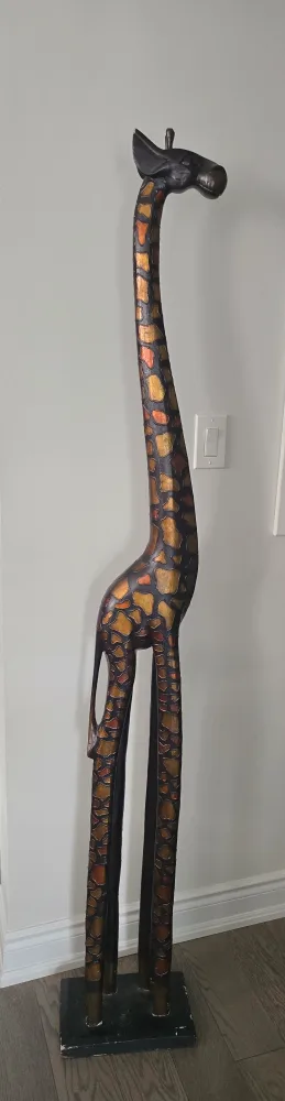 Tall Decorative Giraffe Statue thumbnail