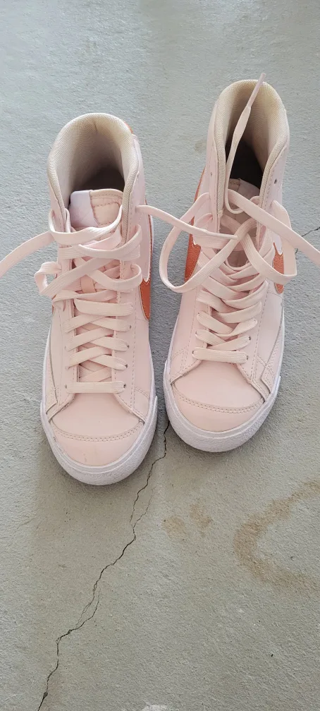 New Nike Blazer Mid '77 Pink/Orange Sneakers thumbnail