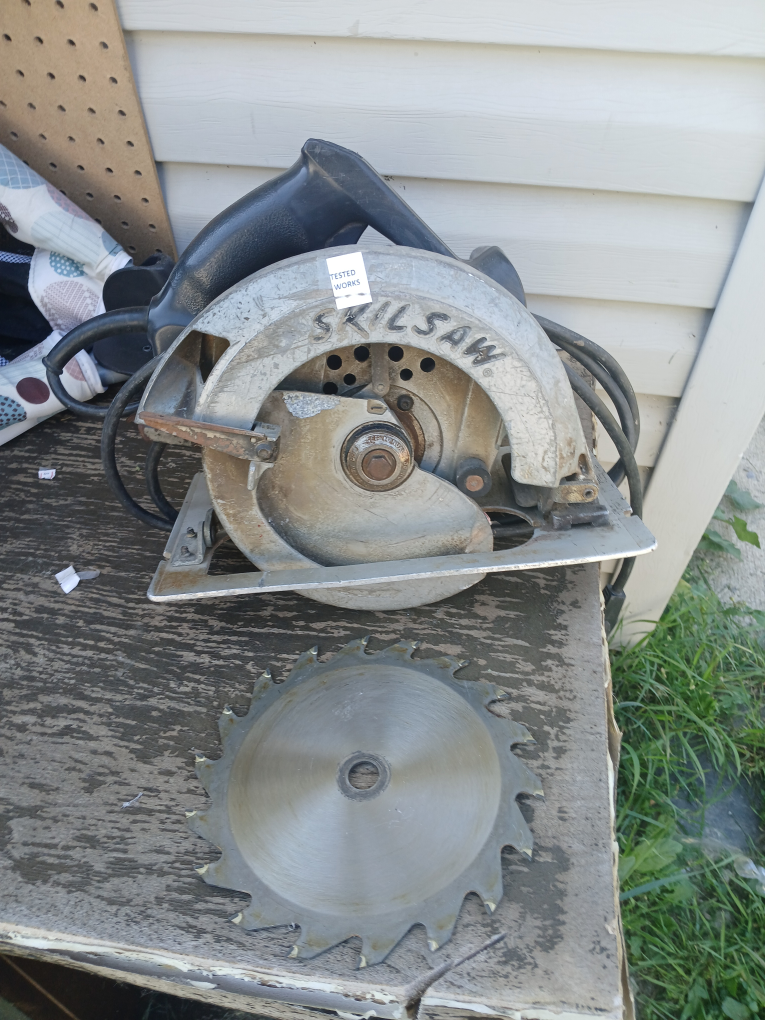 Skilsaw Professional Circular Saw 5657