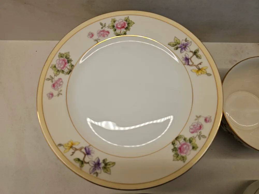 Vintage Floral & Gold China Set Nippon image indicator(4)