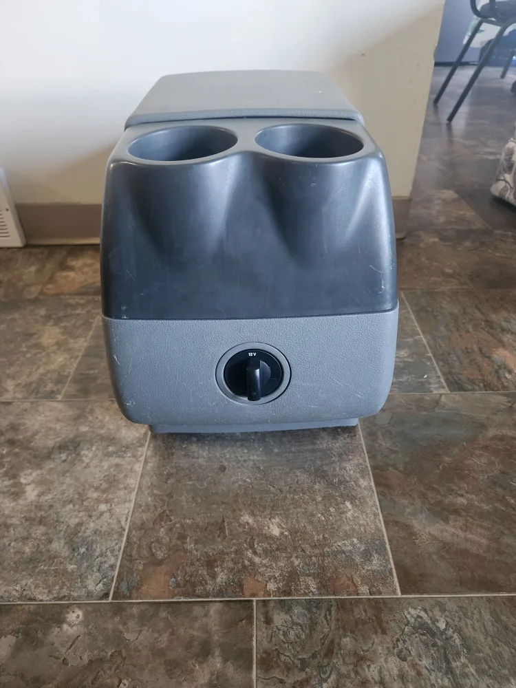 Grey Vehicle Center Console image indicator(4)