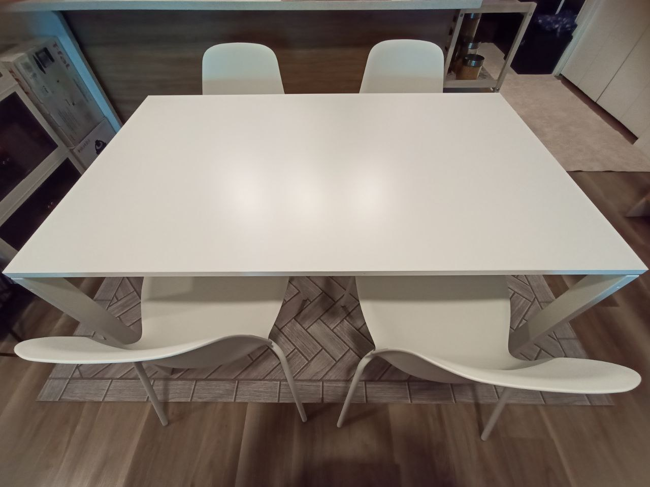IKEA  Table & 4 White Chairs - photo 2