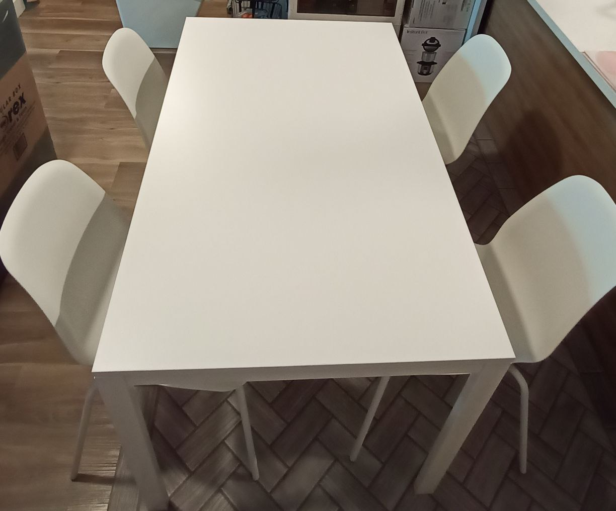 IKEA  Table & 4 White Chairs - photo 3