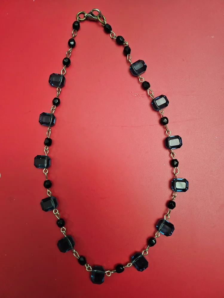 Blue & Black Beaded Necklace thumbnail