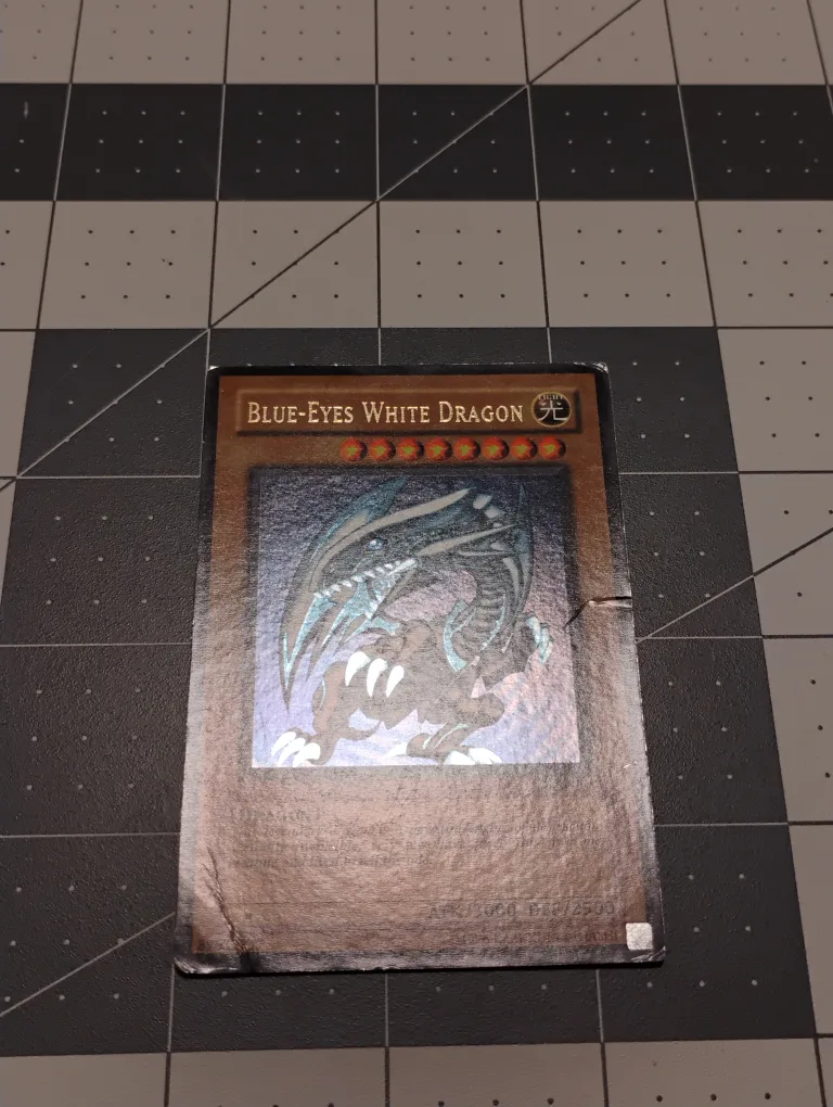 SDK-001 Blue Eyes White Dragon Yugioh Card thumbnail