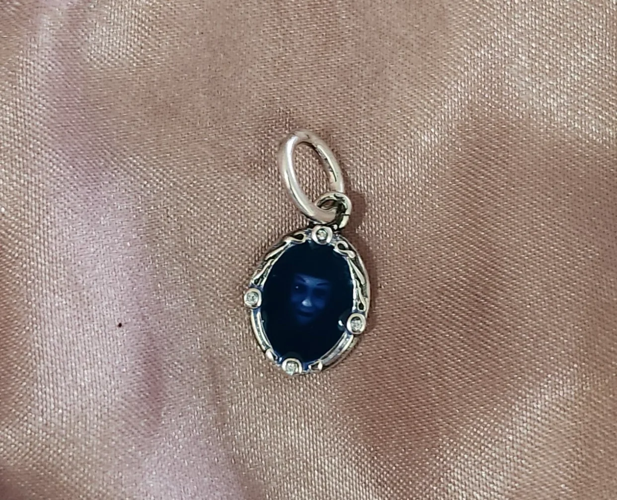 Cinderella color changing mirror Charm thumbnail