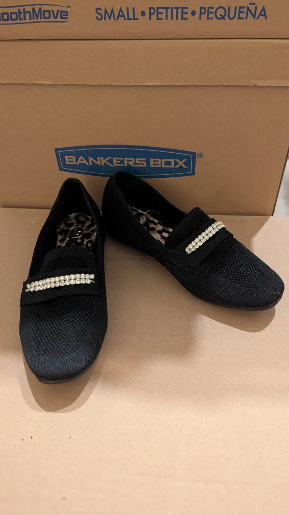 Free Black women's loafers