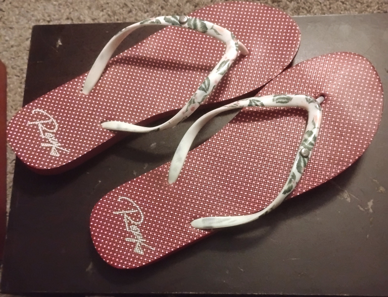 Rykä Red & White Flip Flops