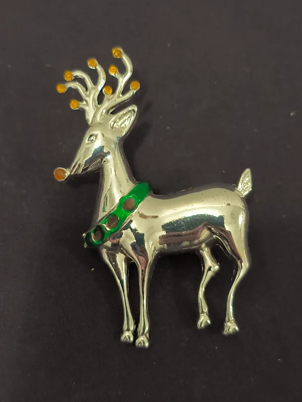 Reindeer Brooch thumbnail