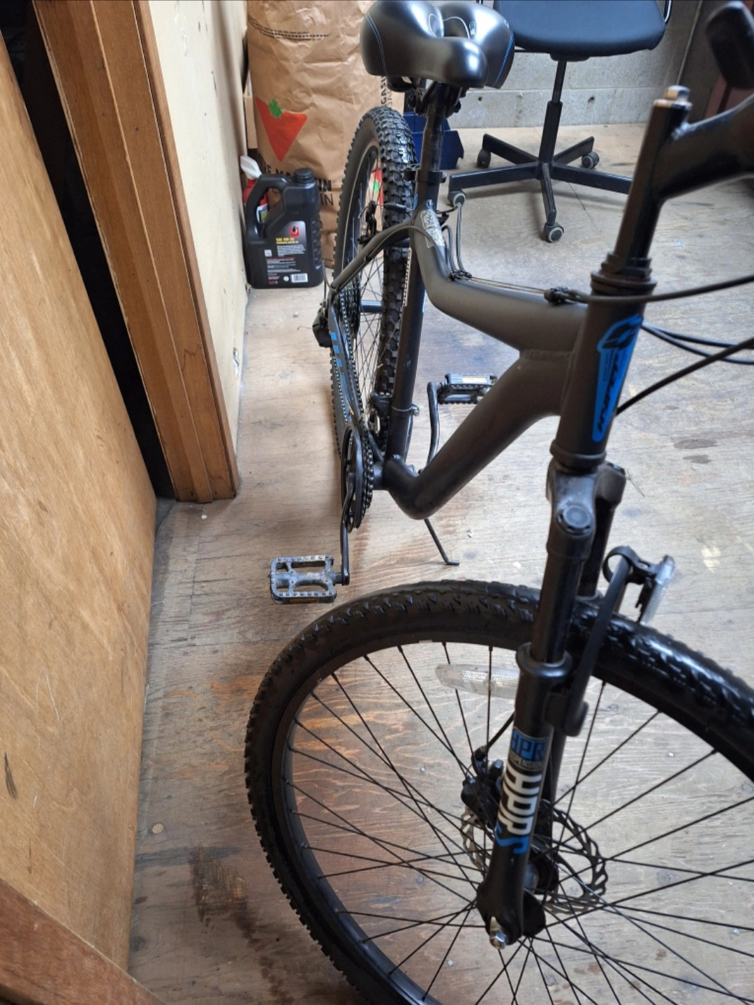 Viking Trail 27.5 Mountain Bike - Black - photo 2