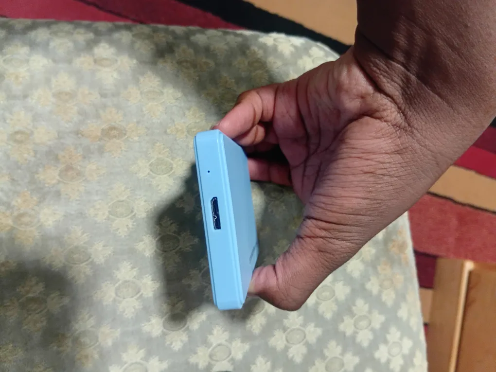 BU KING 16GB 2.5" SSD/HDD External Case image indicator(2)