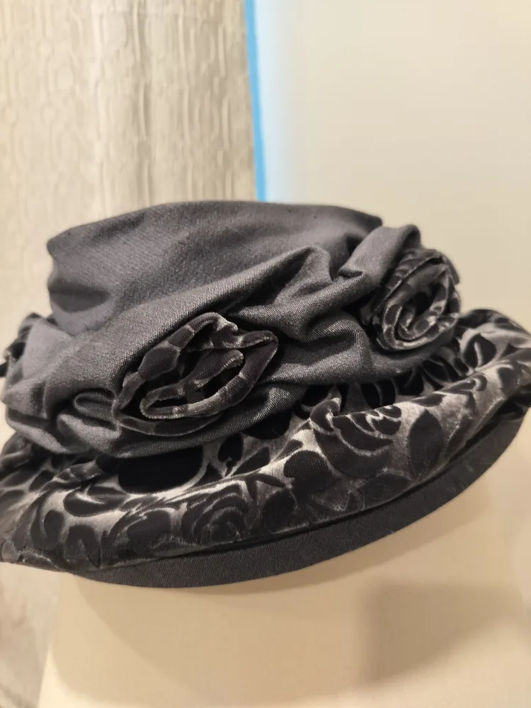 Nicole & Co. Black Floral Hat thumbnail