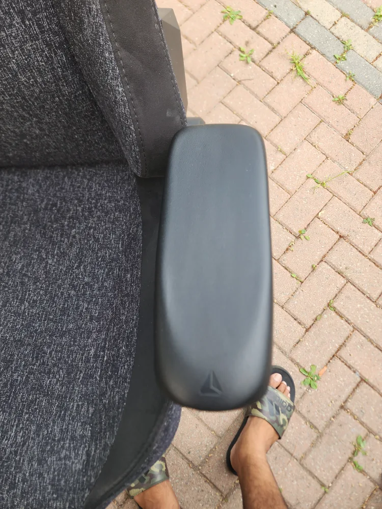 Secretlab Titan Gaming Chair image indicator(6)