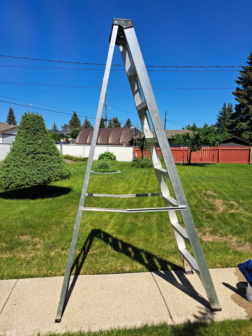 Featherlite 2408 Ladder - Medium Duty thumbnail