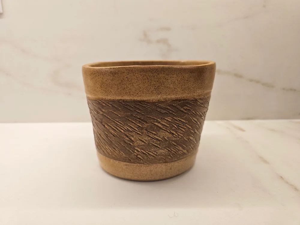 Agnes Bennett Pottery Planter thumbnail