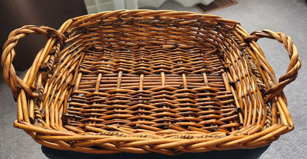 Wicker Basket with Handles image indicator(2)