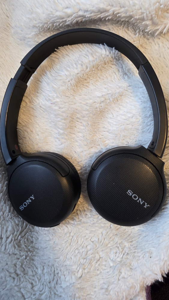 Sony WH-CH510 Wireless Headphones - Like New