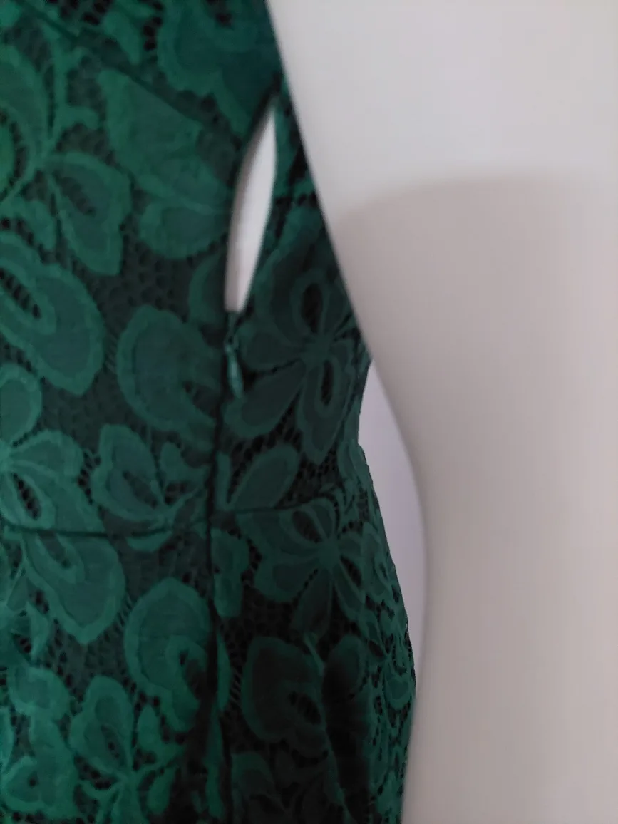 NEW - Emerald Green Lace Dress SIZE S image indicator(8)