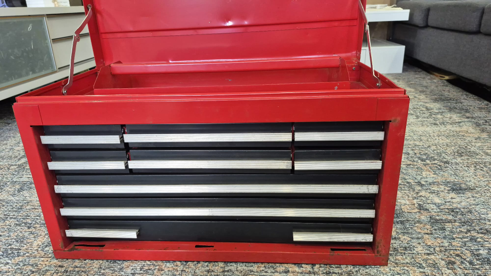 Craftsman Red Metal Toolbox - 26x13x17 inches - photo 5