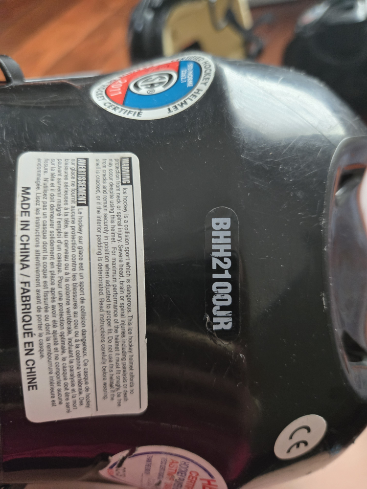 Kids Hockey Helmets - all csa stickers past days - photo 3
