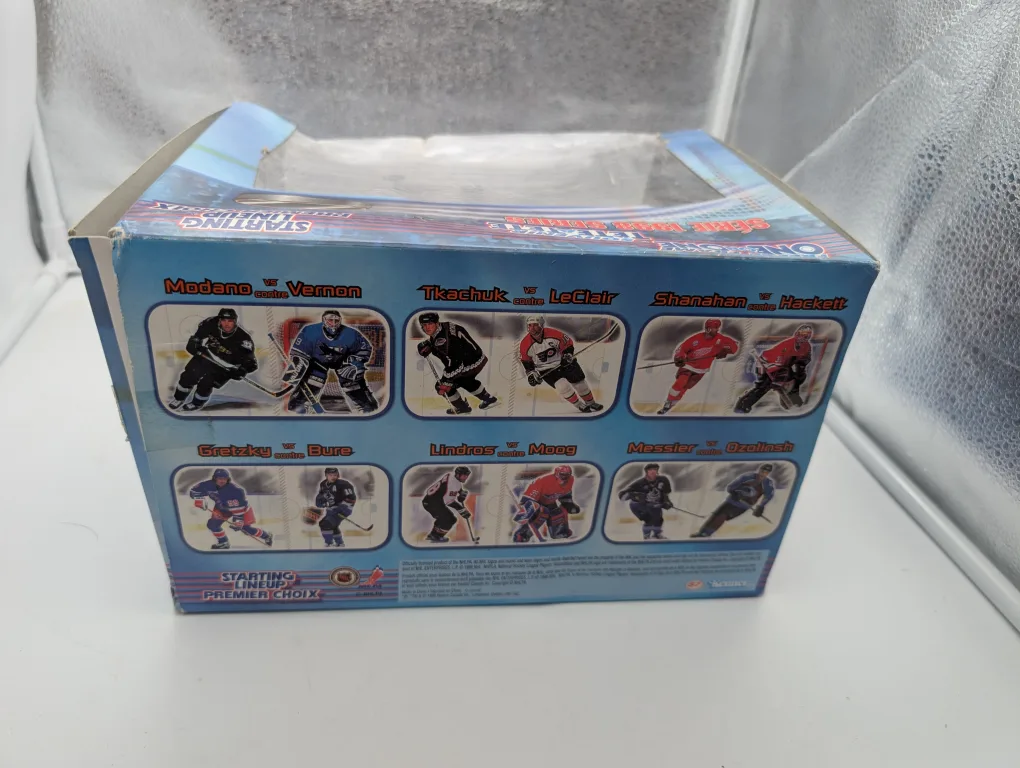 Freeze Frame One on One Hockey Souvenir image indicator(4)
