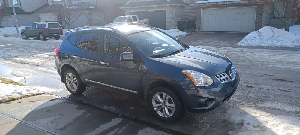 Nissan Rogue SV AWD Blue thumbnail